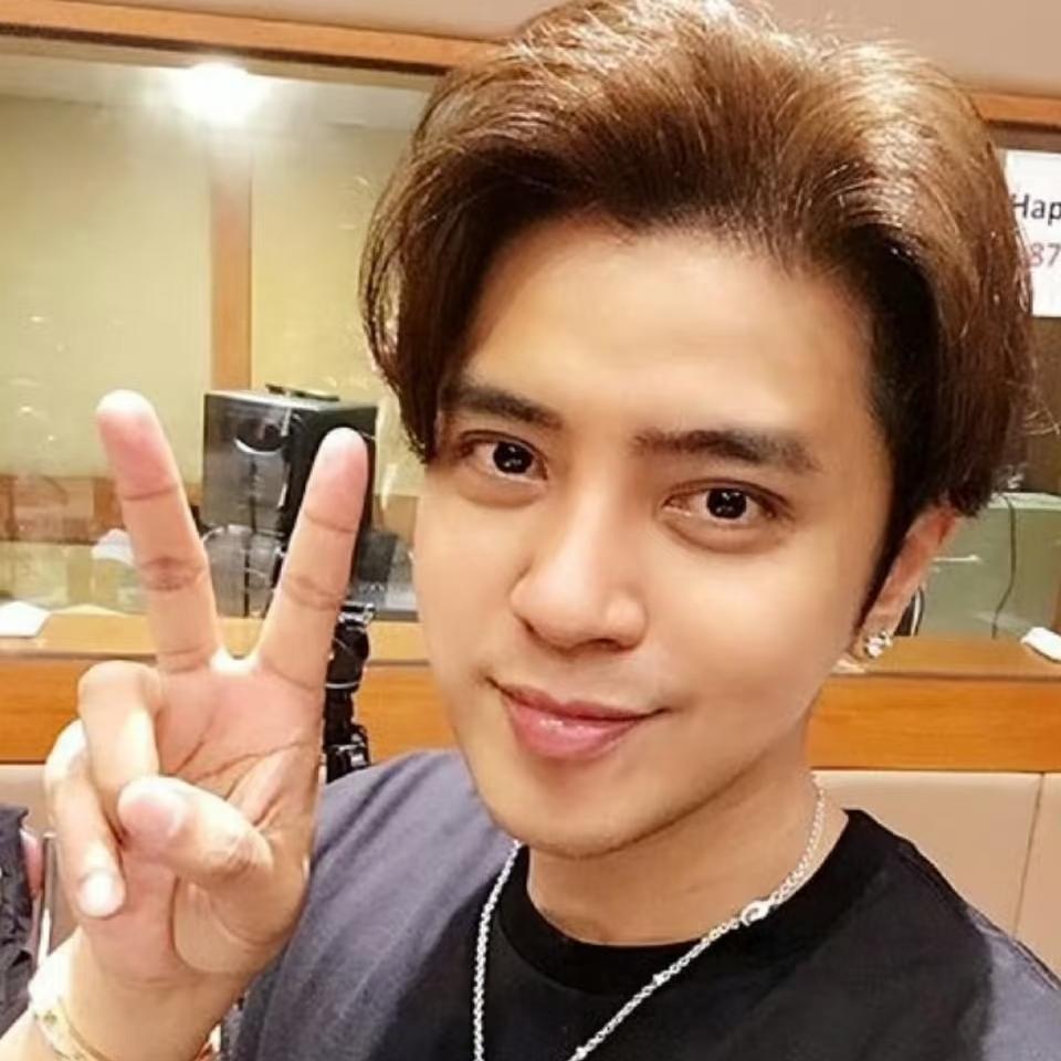 罗志祥被造谣猝死真不怪大家无脑跟风要怪就怪他自己，谁让他才40多岁，就长了那