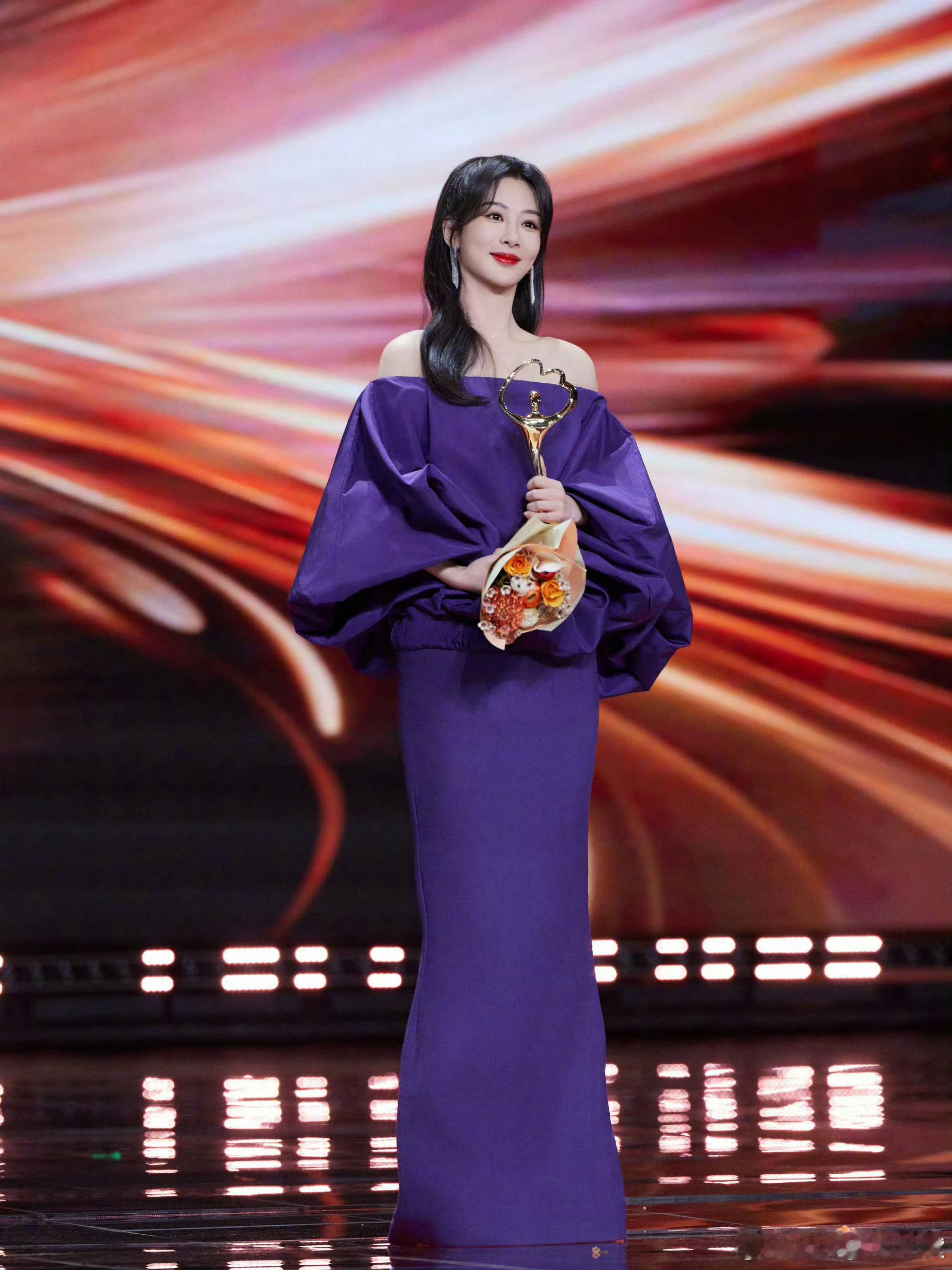 微博之夜推荐微博之夜，封神的应该是2023年这一届，真的是大咖云集，神图频出微