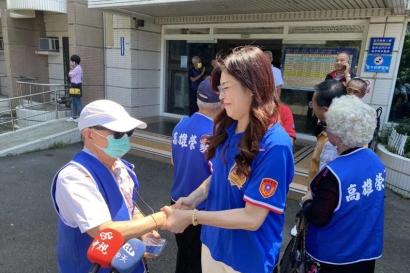 台媒：郑丽文选国民党主席争军系支持高呼“明年选举光复台南、高雄”前民代郑丽文参