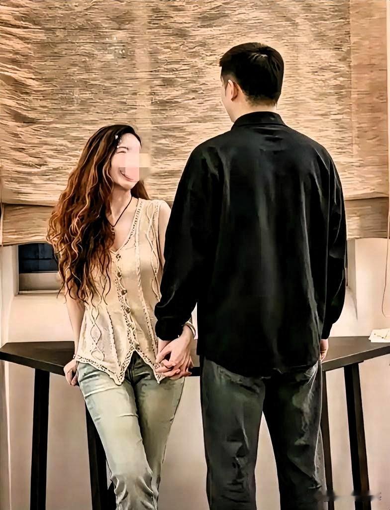 人到中年，出轨怎么变得像“换牌搭子”一样随意？现在身边有些中年人的感情状态，