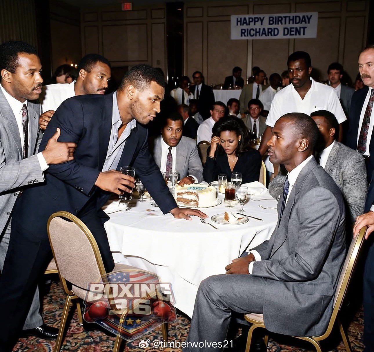 这是迈克·泰森在1985年与迈克尔·乔丹对峙，因为他觉得后者和罗宾·吉文斯走得太