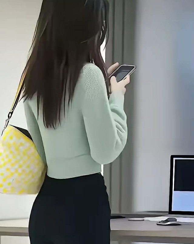 我非常喜欢别人老婆这样穿，但是不准自已老婆穿[捂脸哭]