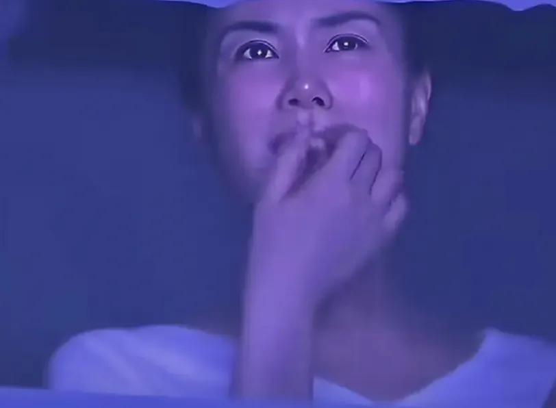 果然是真爱，谢霆锋今天在鸟巢开演唱会，王菲一身情侣装低调现身谢霆锋昨晚在鸟巢开