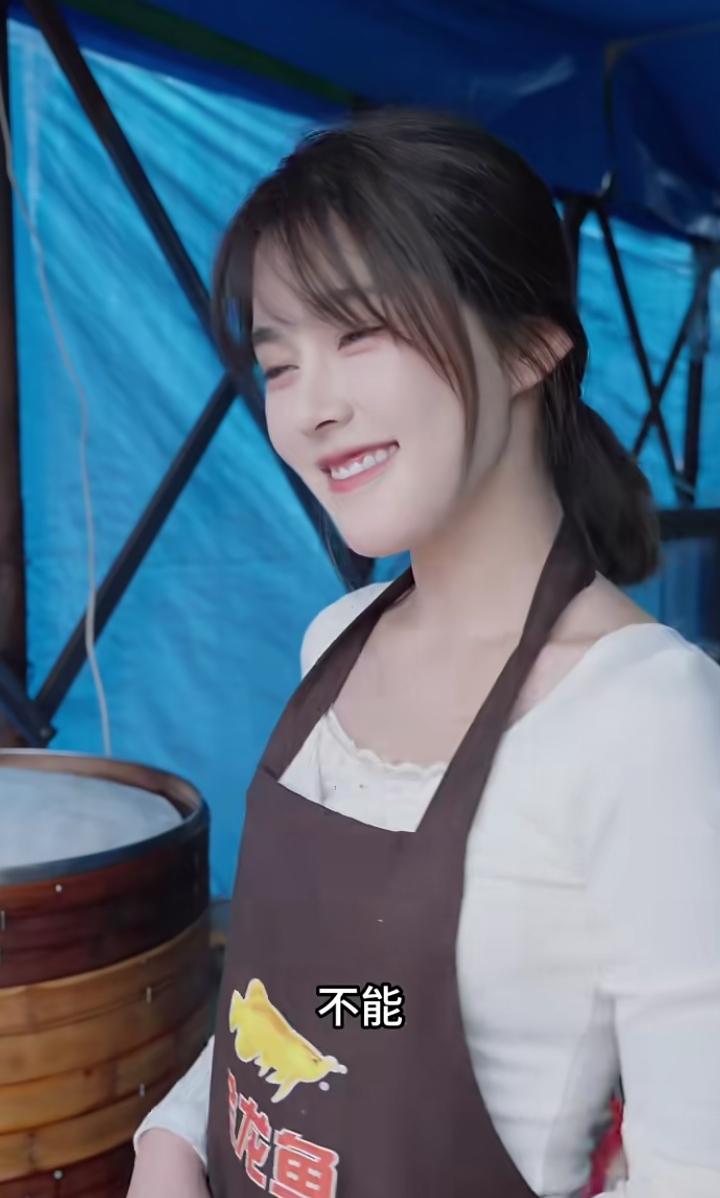 今天吃早饭，在包子铺遇到了一个买包子的姑娘！我沦陷了！怎么办？