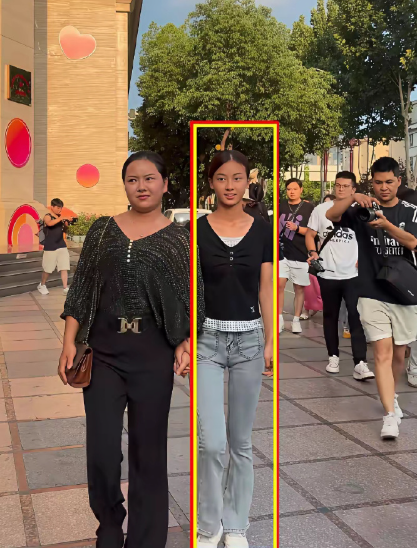 这是于正想要签约的七七？看没有滤镜的照片感觉颜值没有那么惊艳当然肯定比我们