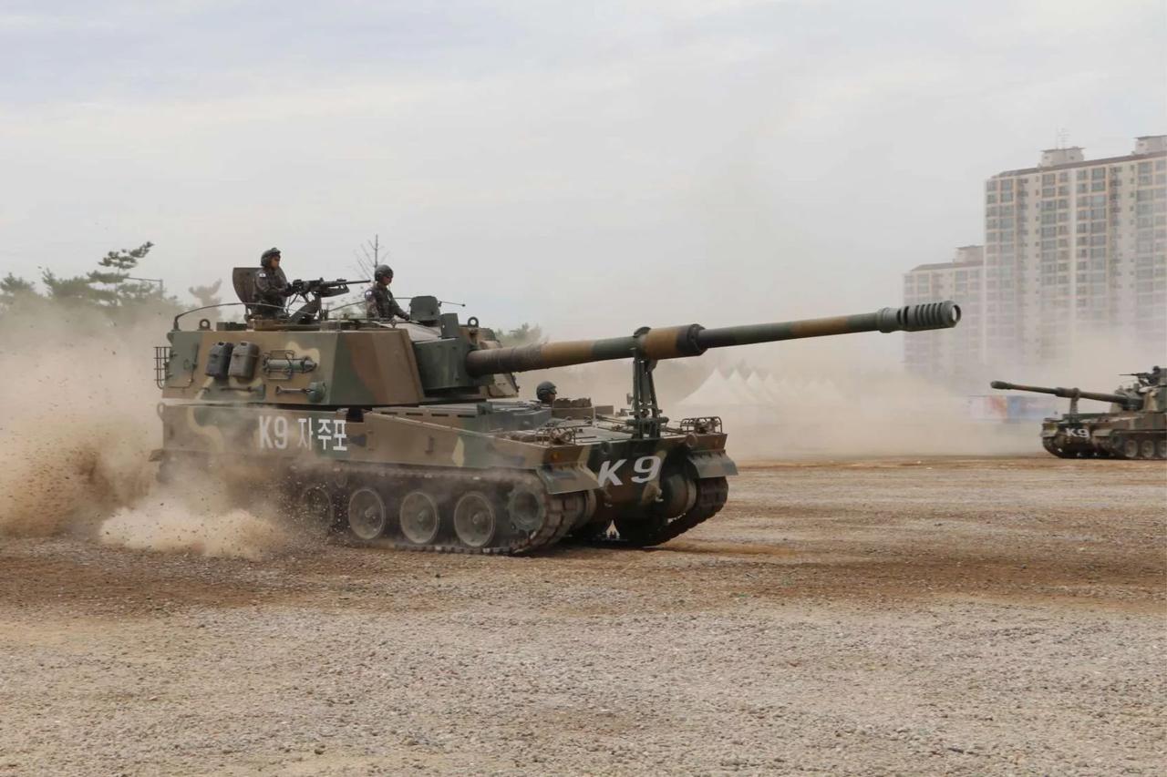 西班牙开始生产采用西班牙集成系统的韩国K9榴弹炮西班牙与英德拉和韩华签署了
