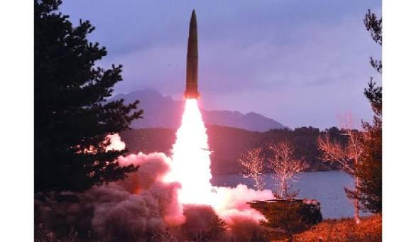 中国成功试射潜射弹道导弹，美国急喊谈判中国一枚洲际弹道导弹平稳落向南太平洋，全
