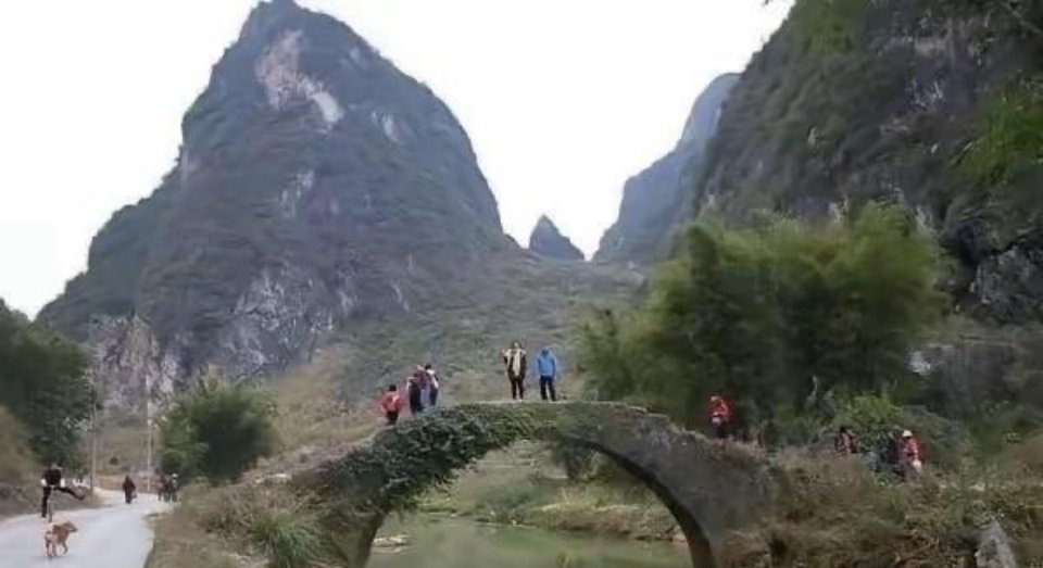经过我认真比对，确实是同一个地方