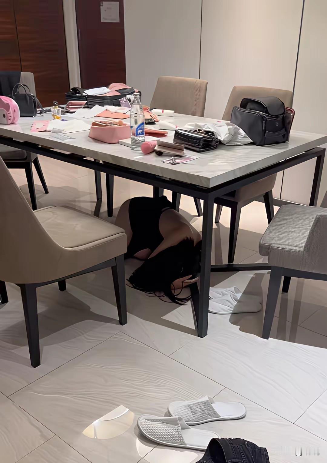 这是怎么了？喝多了吗？