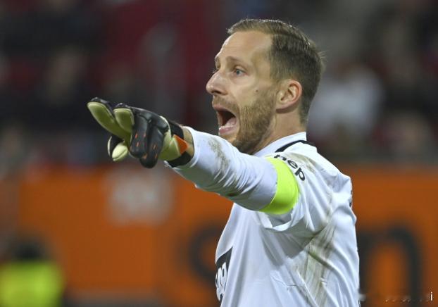 前德国队门将科普克参加活动，谈到了德国队世界杯中的门将选择，他表示鲍曼肯定会是首