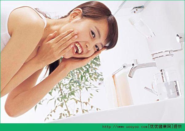 家中的这件物品能帮助去黑头, 效果好但不宜多用