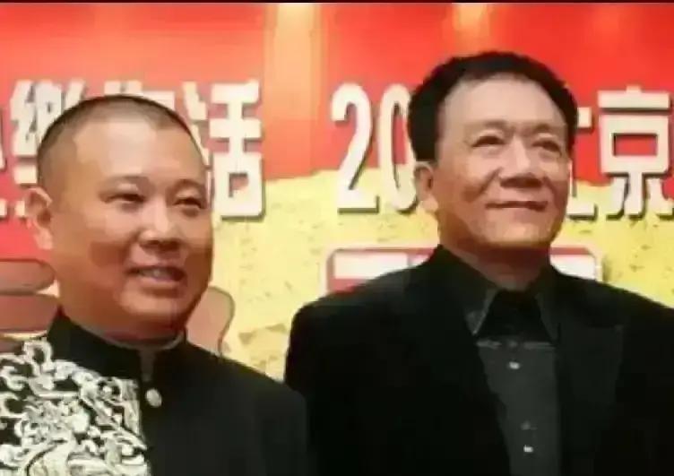 票据丢了，他背锅二十年2003年冬天，戴志诚垫了八千块租剧场，票根被保洁当