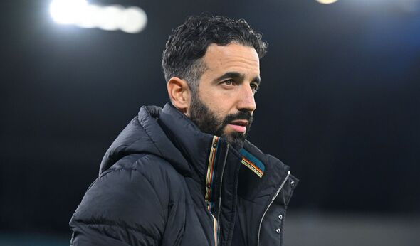 曼晚StevenRailston阿莫林和卡里克在支持青训营方面采取了截然不同的