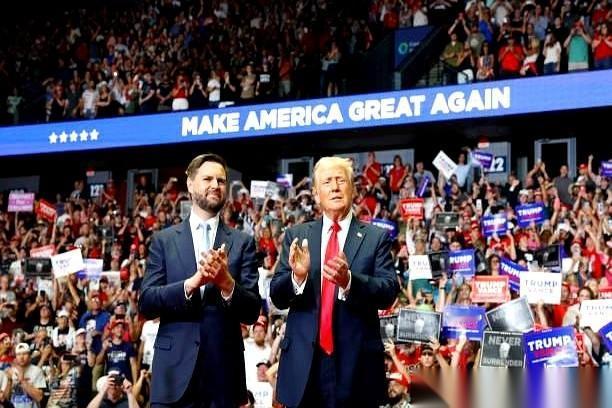 千万别高兴太早。你以为那个满嘴跑火车的疯老头不折腾了，世界就太平了？我跟你说，