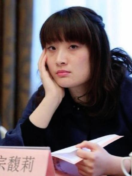 服了宗馥莉！宗馥莉接手娃哈哈股权这事，确实干的干脆利落。遗嘱、公证、
