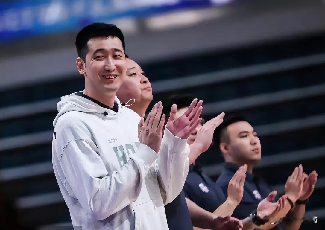 刘志轩率领u21辽青队94--60大胜福建队，本次比赛表现出色的是这几位小将。