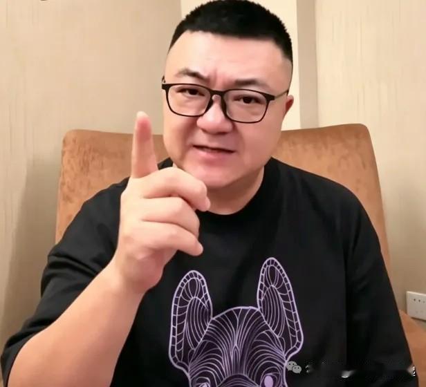 不再隐忍！西班牙大二学生正面迎战董路，手握证据，董路这下难办了。董路这次算是