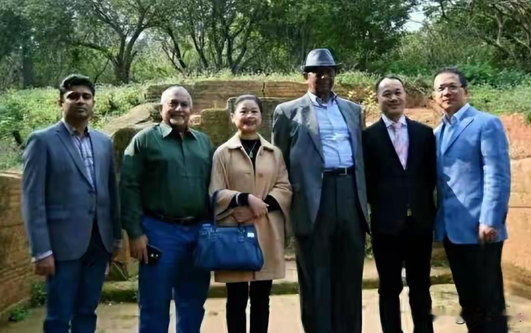 流落在中国的外国公主，婉拒回国继承亿万遗产，坚称自己是中国人1996年，