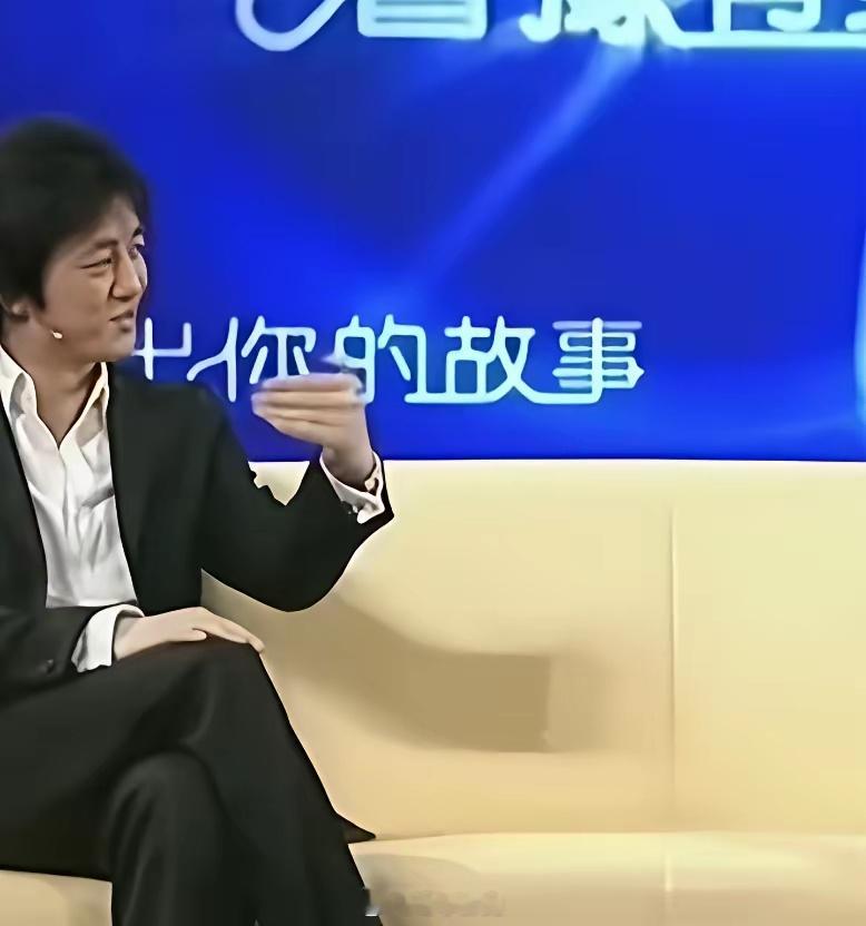 李亚鹏是1990年高考，考了580多。那时是全国统考，我也是同年在山东高考，我的