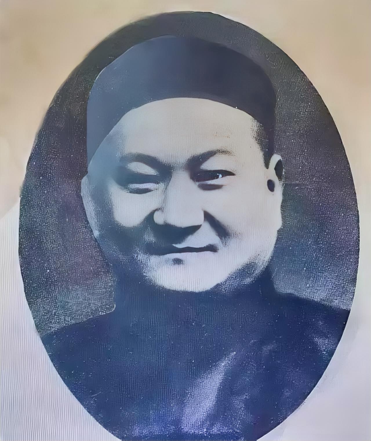 1949年，上海胜利后，我党准备清算上海滩黑帮。助手问陈老总：“有个叫顾竹轩的怎