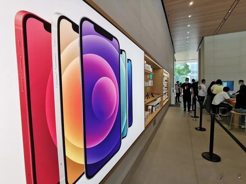 iOS26beta5更新的内容还挺实在的，我就用大白话给你讲讲吧：在解锁的