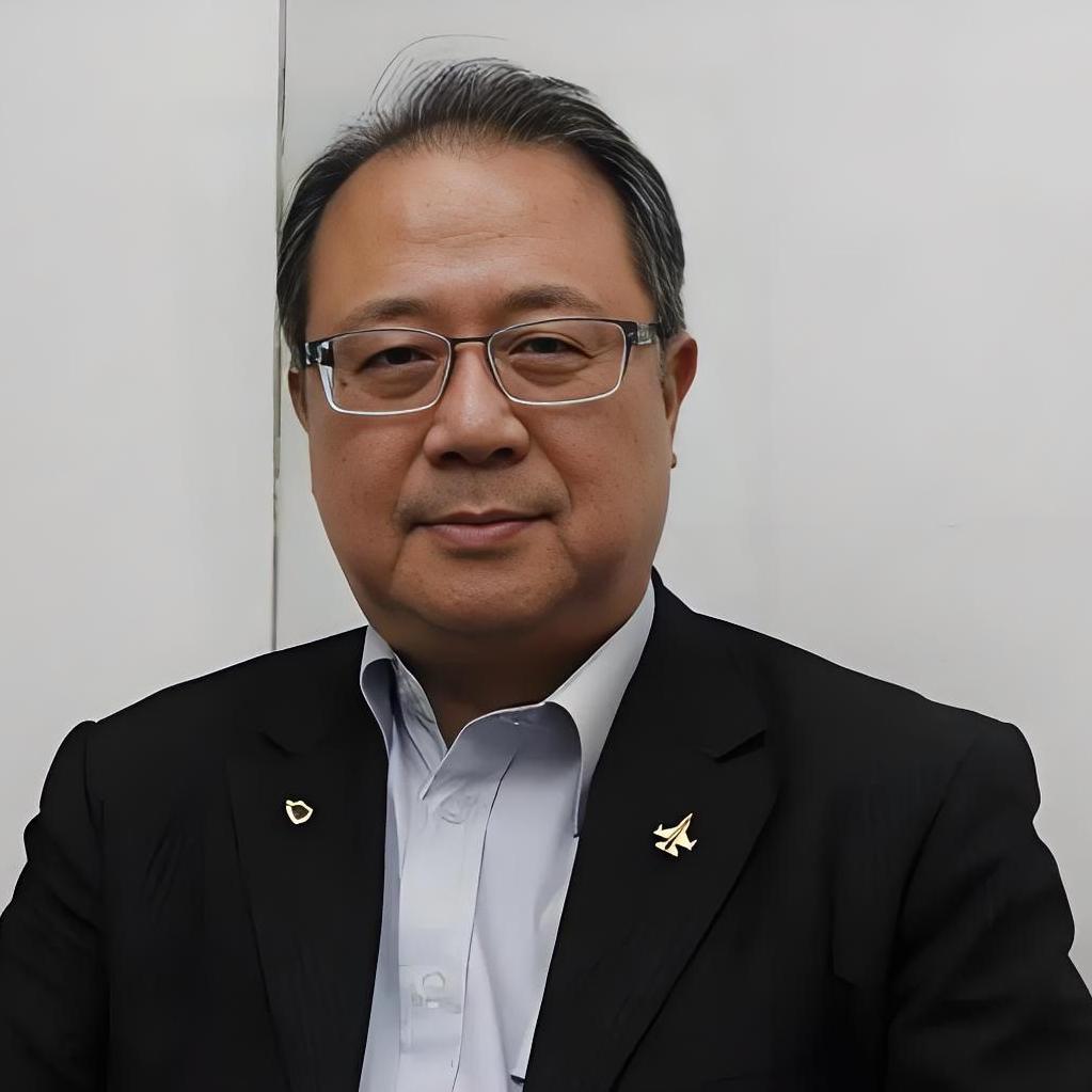 难以想象！这是卑微到何种地步，才会把人家与他说话时没跷二郎腿当作是自己的成就！