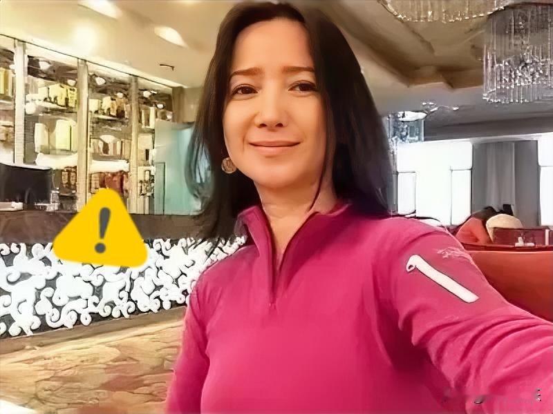 何晴10年抗癌花费触目惊心：​每天睁眼就欠医院6666元是什么体验？演员何晴用