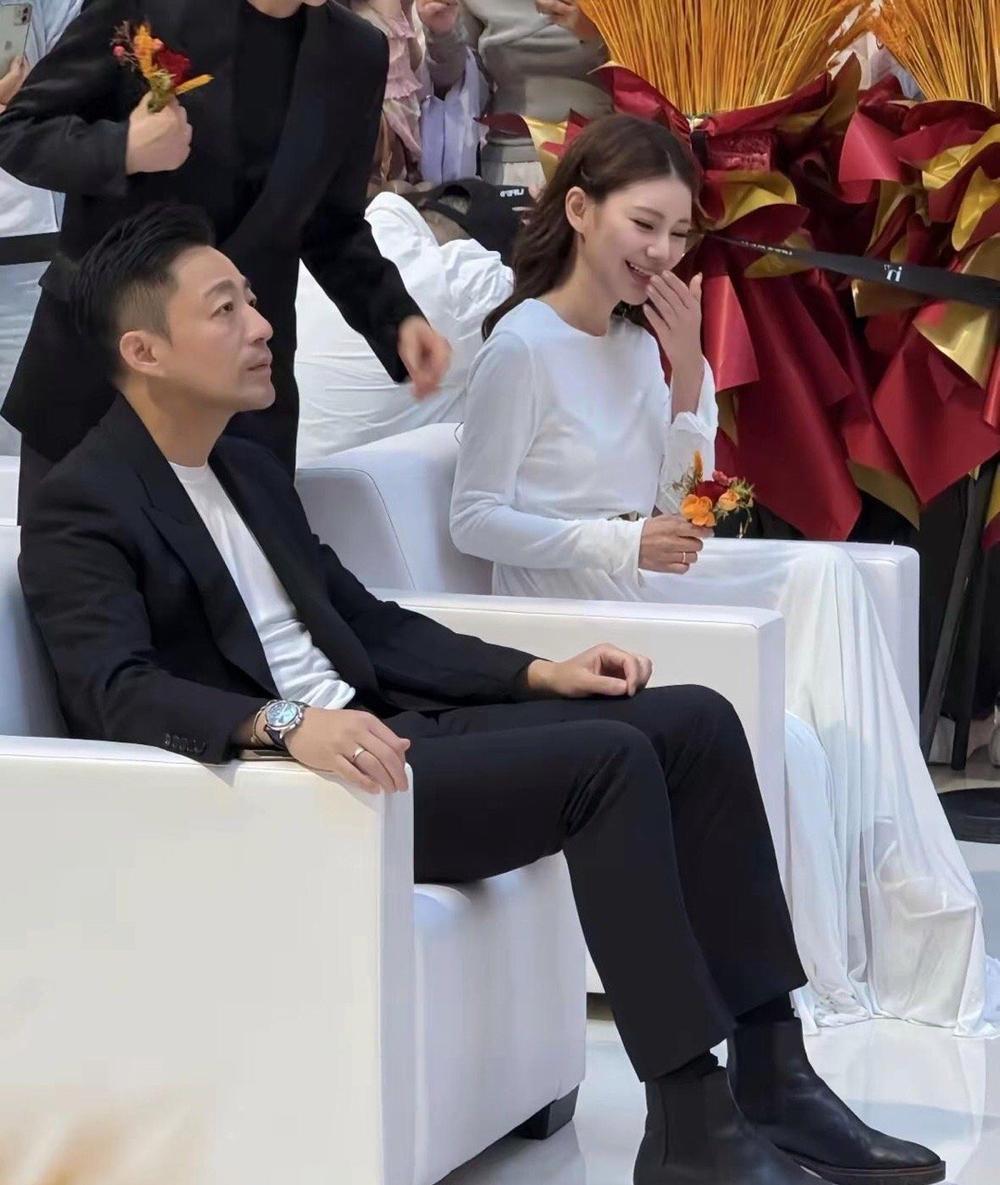 马筱梅刚结婚不久就“改名换姓”了，喜提新名字“汪太太”，难怪笑得那么开心！不