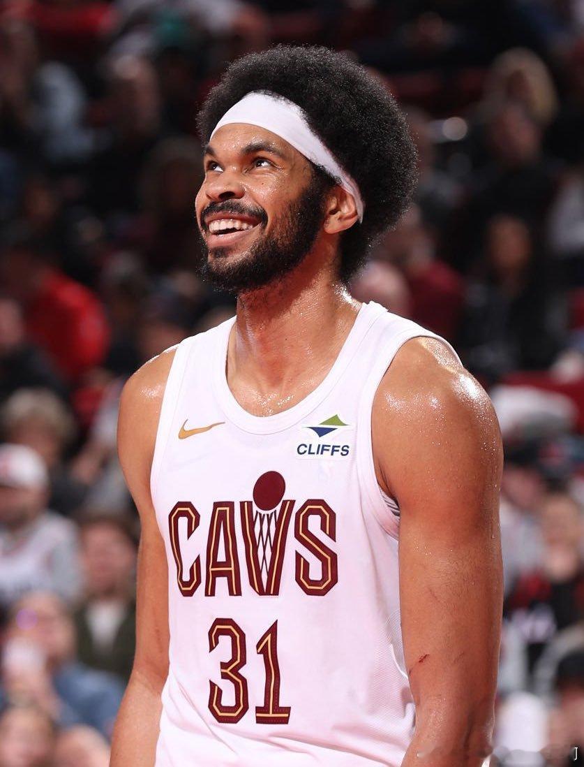 NBA据知名记者SamAmick报道，克利夫兰骑士队正在探索涉及贾勒特·艾