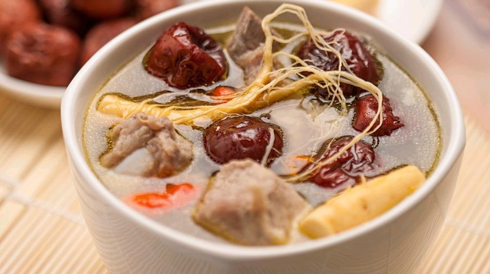 医生反复提醒：患肿瘤的人，宁愿在家躺着休息，也不要做这几件事不少人在确诊肿瘤