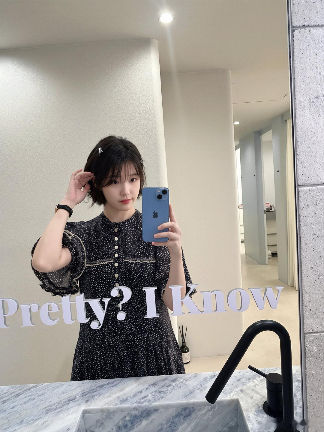 IU短发真的太灵太美了​