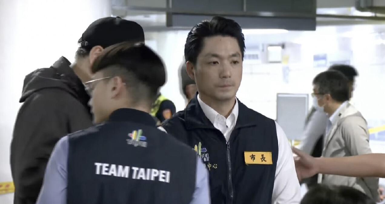 蒋万安近年来的形象塑造，已不再是单纯的“政治面孔”，而更像是一场细节满满的“形象