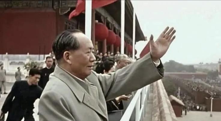 “5·20”是什么？1970年5月20日，毛主席在天安门城楼上向全世界庄严发