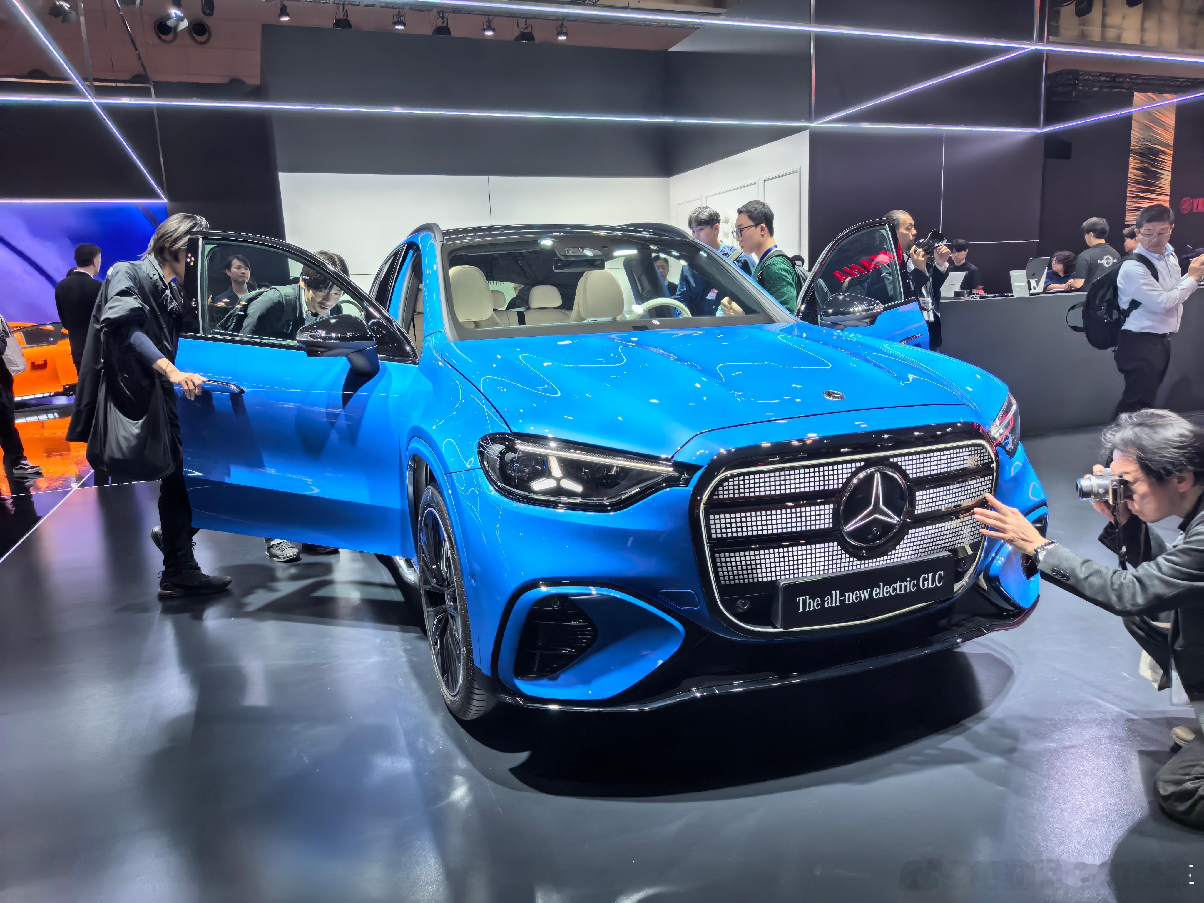 新的奔驰GLC纯电版2025东京车展​​​