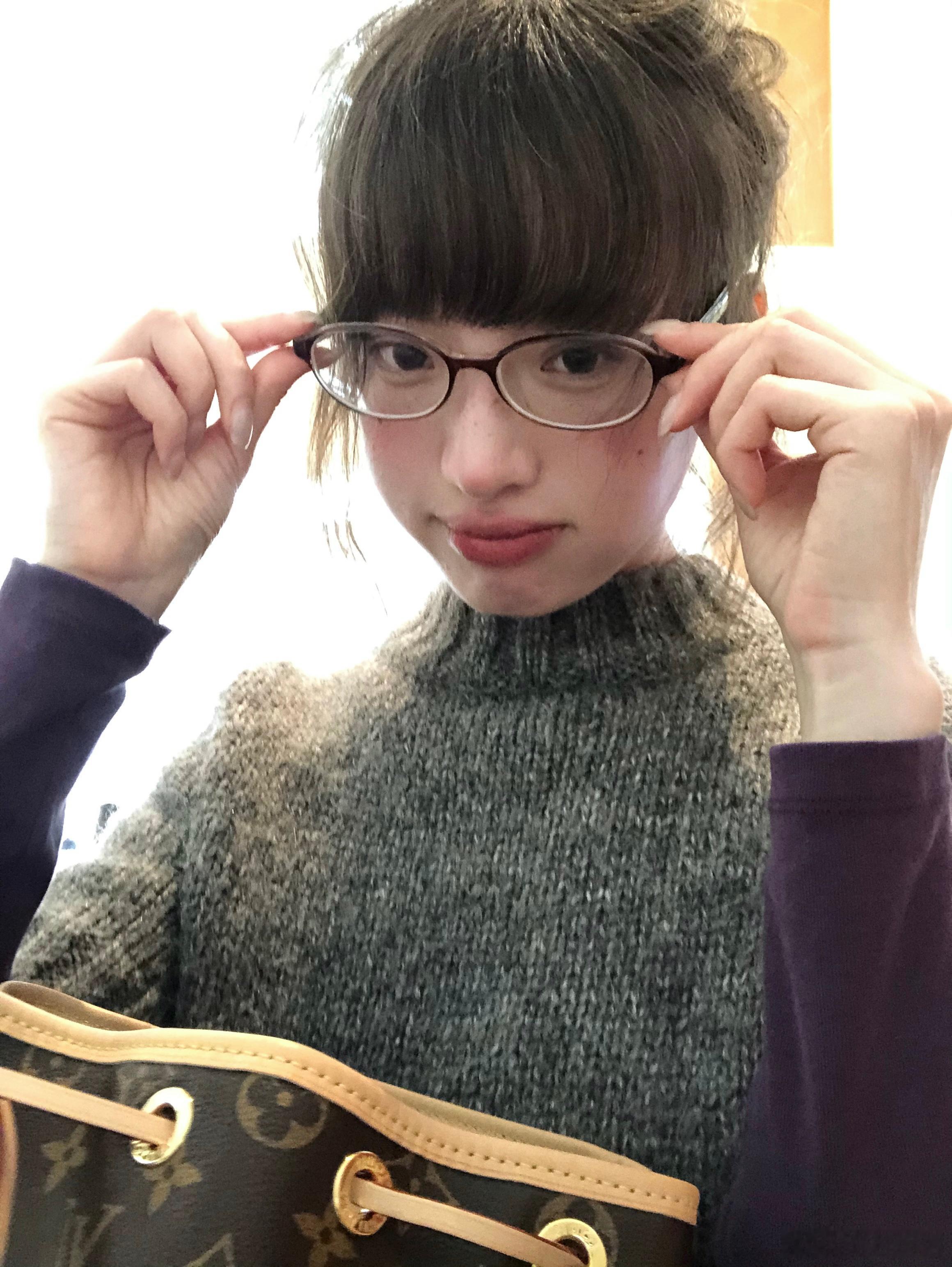 近期：p1:机场开包p2:两只好的不正常了p3:能舔到还没胖的离谱p4:邪恶美羊