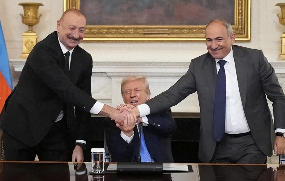 高加索天空换颜色，中国军工悄然崛起高加索有点热闹，暗地里都在比防空，中国突然冒