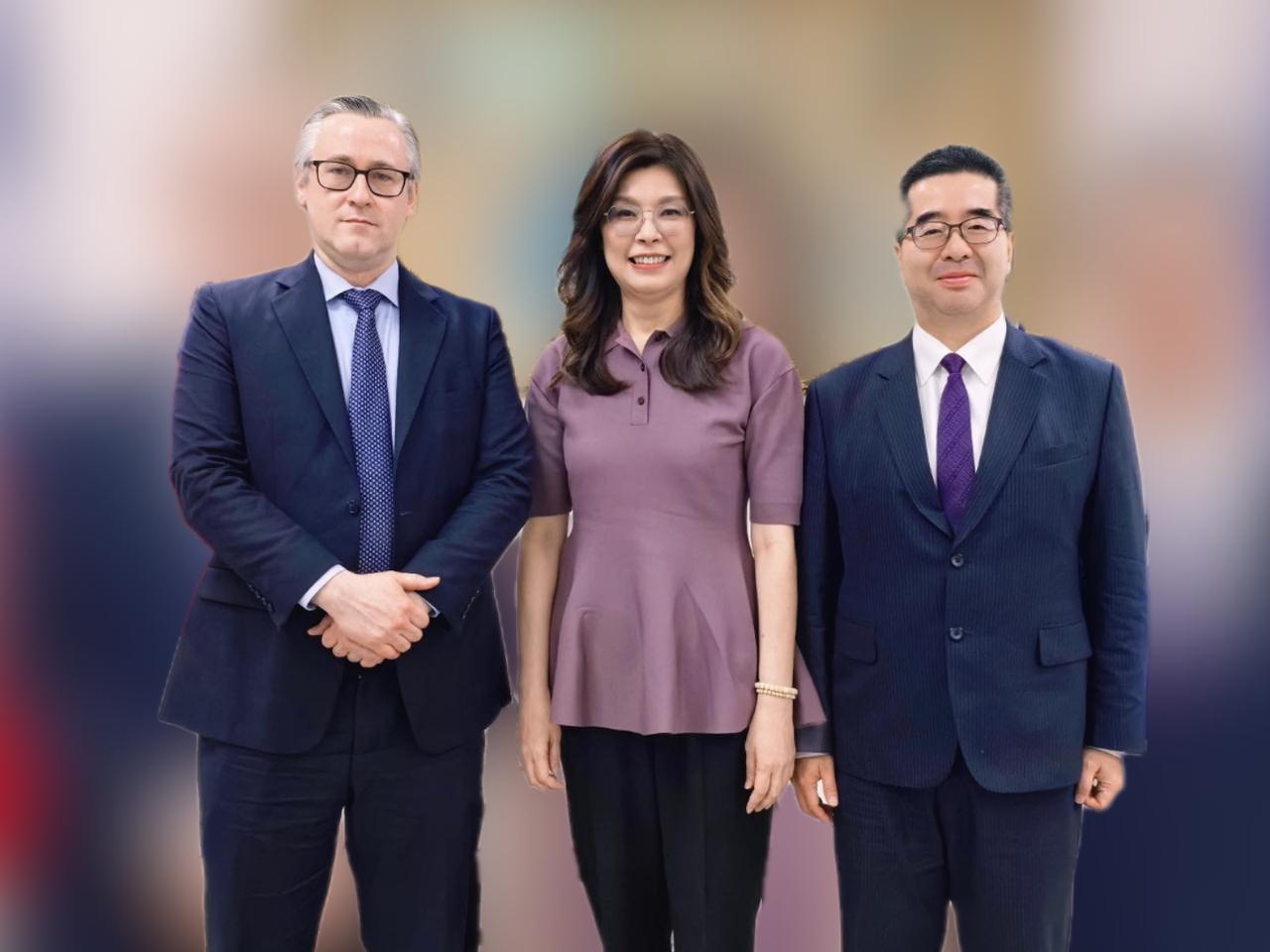 国民党中央已经表明态度，不切割萧旭岑前几天绿媒还在疯狂炒作，说什么国民党副主