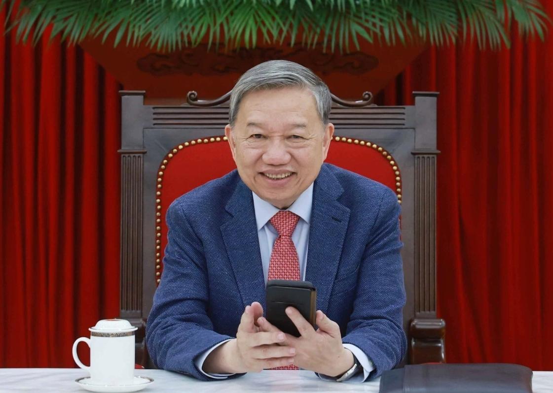 越南这9.01%的GDP增速，数据确实漂亮，俨然一副要“起飞”的样子，但还得过中