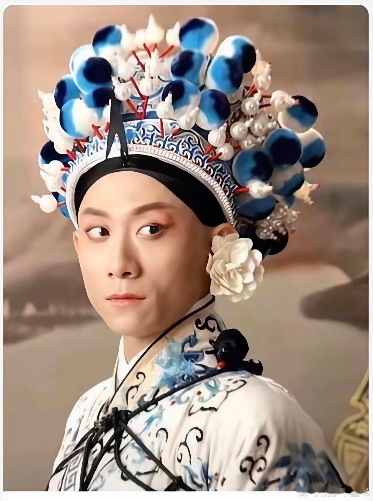 张一山帅不帅，我不评论，演技到底好不好，我也不评价。但有一点，我想说这个小伙子，