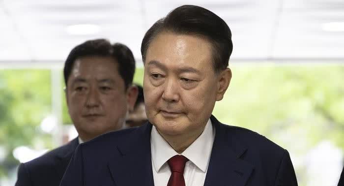 “糖尿病恶化，肝功能指标变差”，尹锡悦恳求30分钟释放，仍未奏效被拘留的