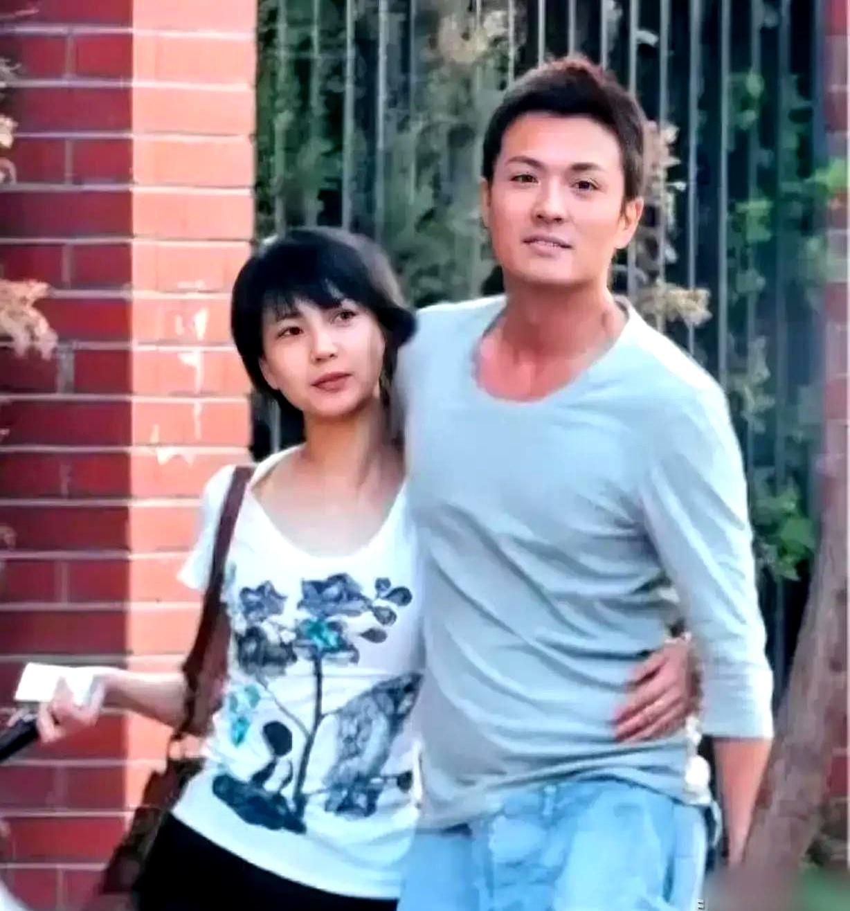 连空窗12年都不肯再碰圈内人，这段感情到底有多让人窒息？当年高圆圆一句“恋爱时
