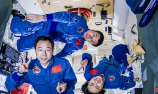 为什么大家都不提中国空间站了？没脸提，跟国际空间站差距太大。说白了，现在不提中国