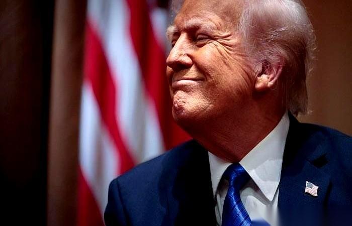 川普这人，真是绝了。上来就直接掀桌子，一封公开信甩到南非脸上：你，被踢出G20