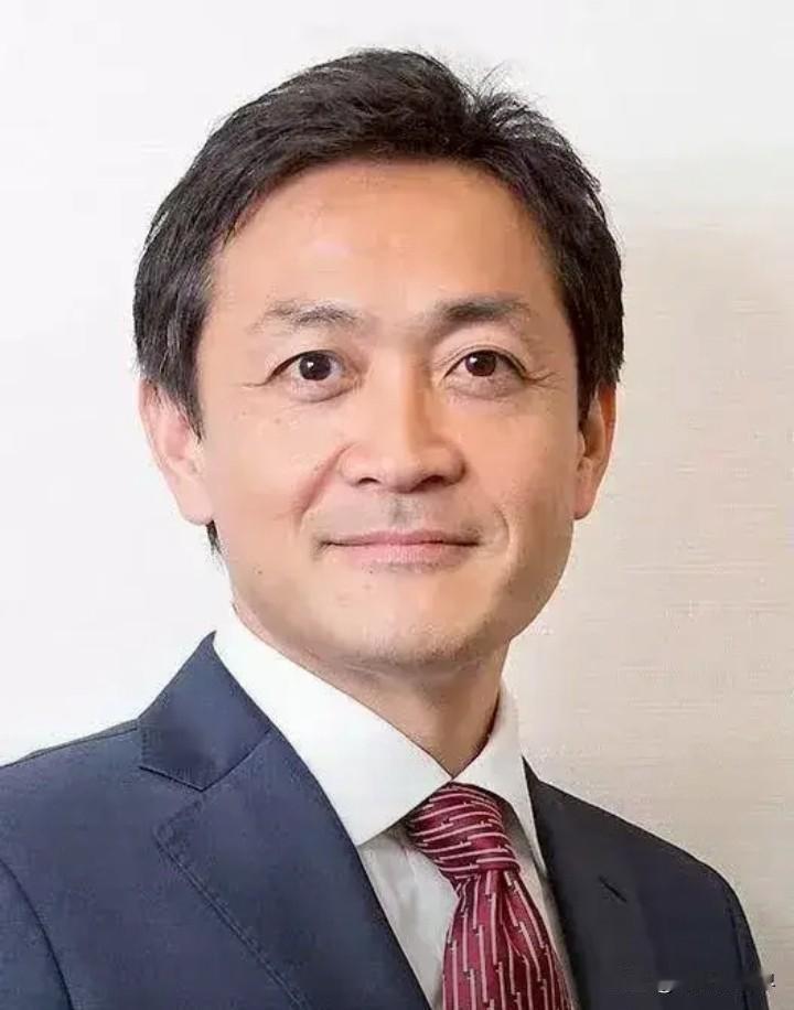 日本消息！12月4日，日本防卫大臣小泉进次郎在视察航空自卫队基地时公开宣布，