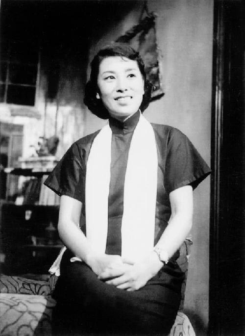 被时光遗忘的全能老艺术家张帆张帆，女，1922年9月生，中国上海人。是一名