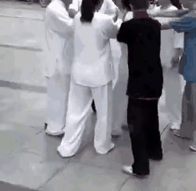 谁还记得那些气功大师猖獗的时刻？