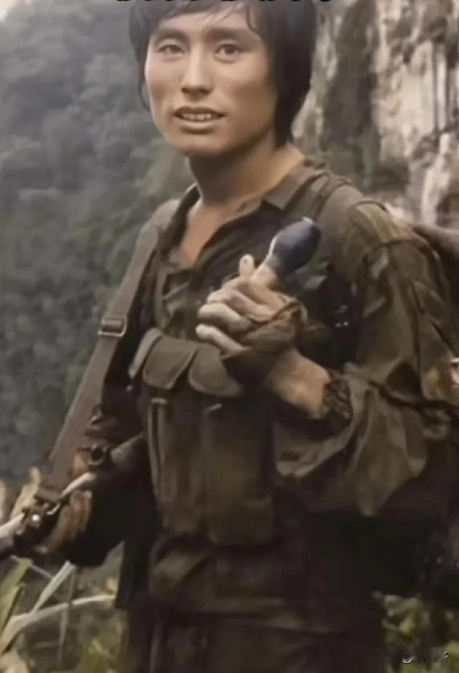 关秀军，辽宁沈阳人，第15侦察大队侦察班长，1983年入伍，19岁奔赴老山前线参