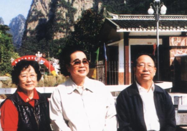 1983年6月，全国人大选举产生了新一届国务院领导班子，几名副总理的人选分别是李