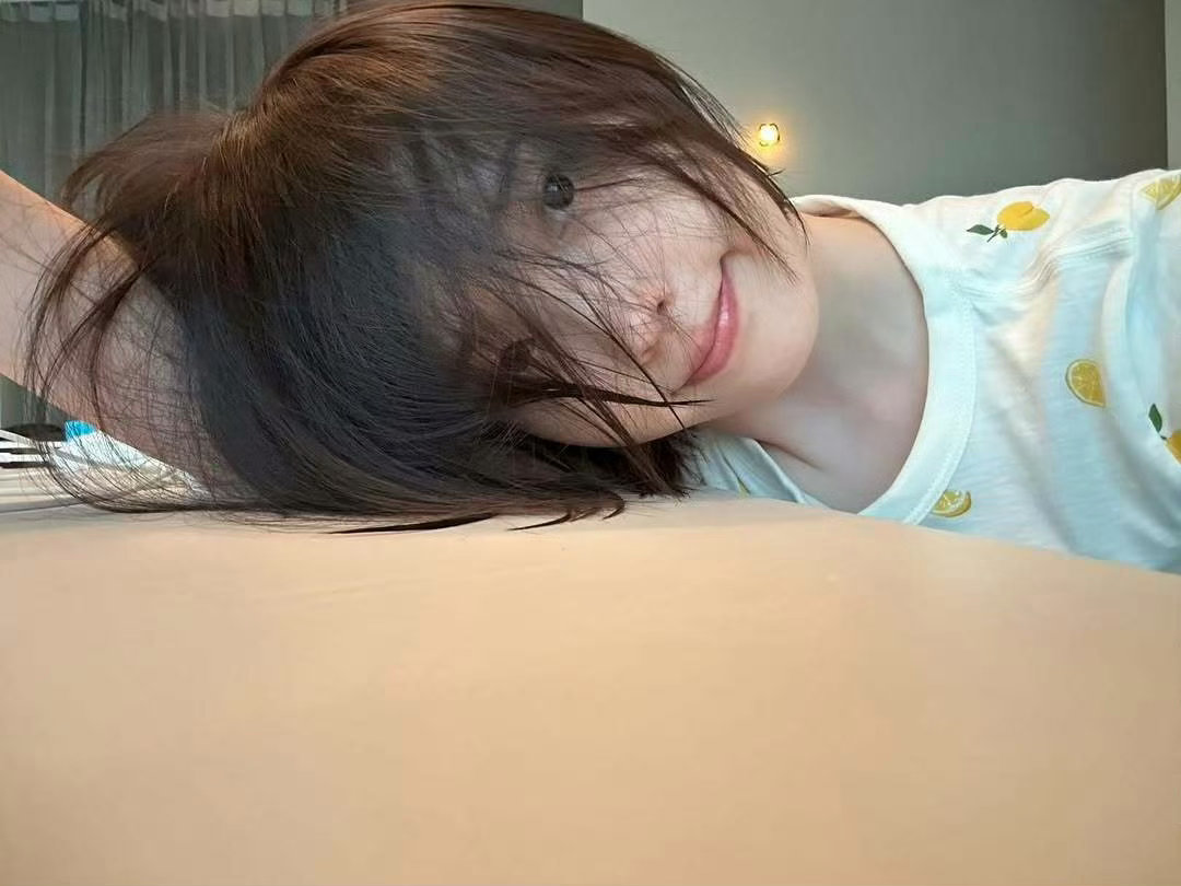 260925IUINS更新短发人的横拍​