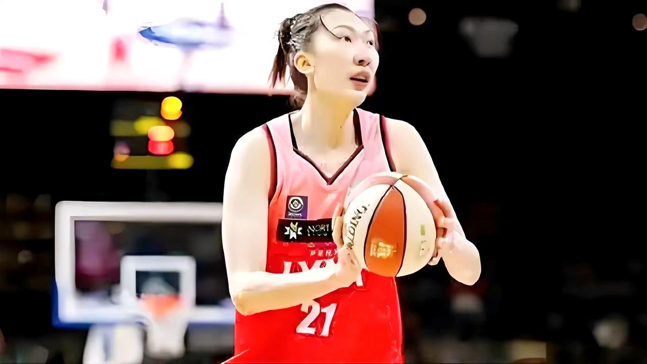 韩旭澳洲带队5连胜，女篮第一中锋是不是稳了？加盟澳洲wnbl联赛的韩旭，今天